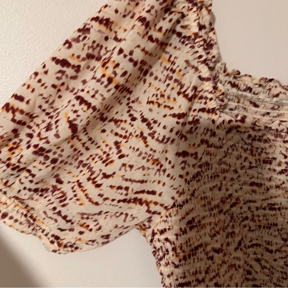 Old Navy Red and Cream Puff Sleeve Peplum Blouse Medium Boho Summer Spring‎ - Picture 4 of 14